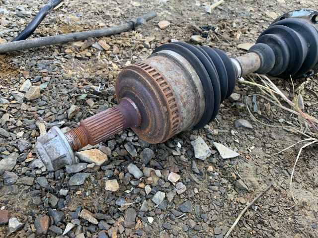 bontott MERCEDES-BENZ VITO Bal Féltengely