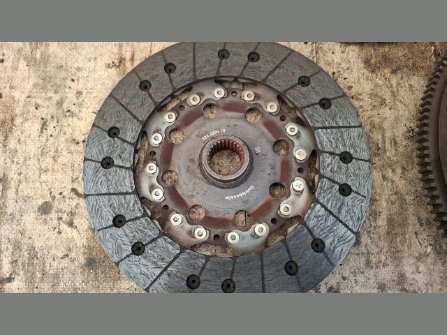 bontott MERCEDES-BENZ VITO Kuplung Szett Lendkerékkel