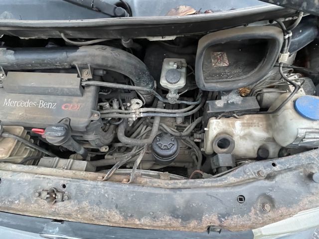 bontott MERCEDES-BENZ VITO Motor (Fűzött blokk hengerfejjel)