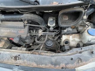 bontott MERCEDES-BENZ VITO Motor (Fűzött blokk hengerfejjel)