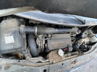 bontott MERCEDES-BENZ VITO Motor (Fűzött blokk hengerfejjel)