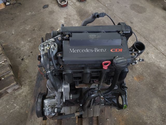 bontott MERCEDES-BENZ VITO Motor (Fűzött blokk hengerfejjel)