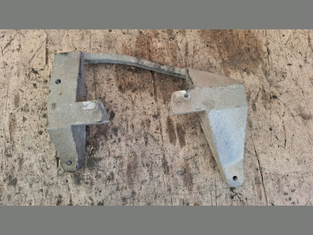 bontott MERCEDES-BENZ VITO Motor Tartó Bak (Pozíciófüggetlen)