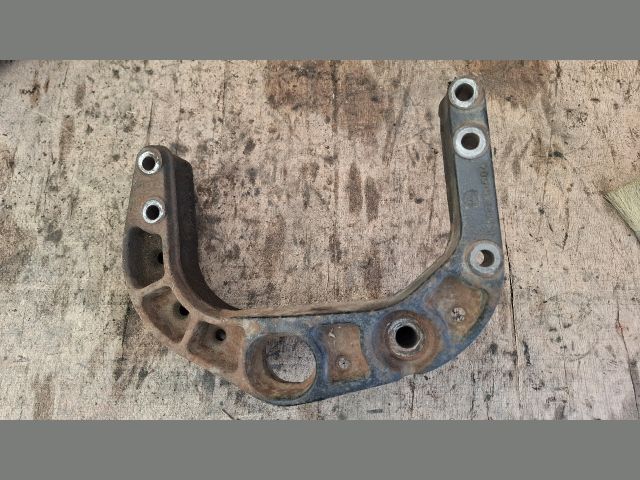 bontott MERCEDES-BENZ VITO Motor Tartó Bak (Pozíciófüggetlen)