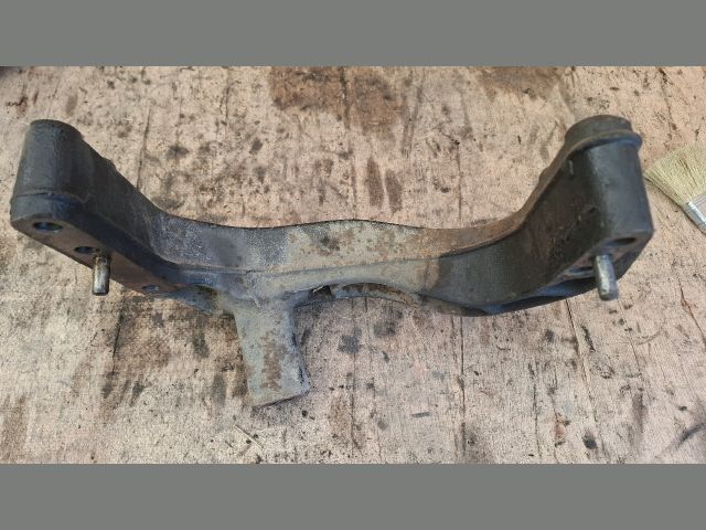 bontott MERCEDES-BENZ VITO Motor Tartó Bak (Pozíciófüggetlen)