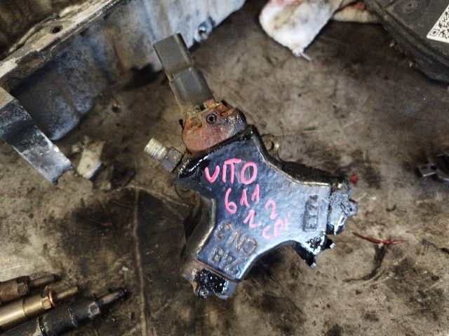 bontott MERCEDES-BENZ VITO Nagynyomású Szivattyú