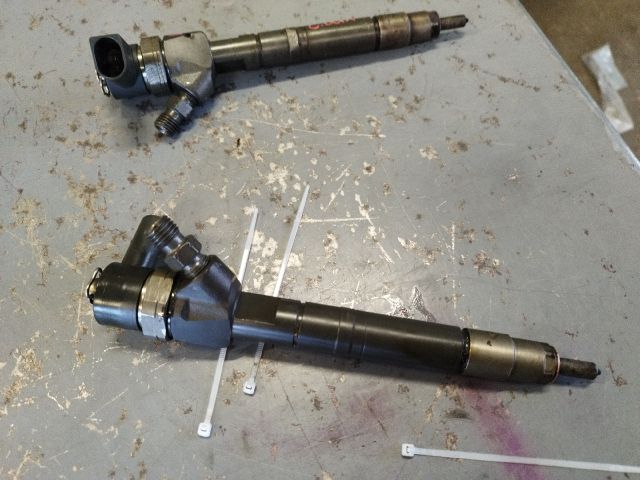 bontott MERCEDES-BENZ VITO Porlasztó (1 db)