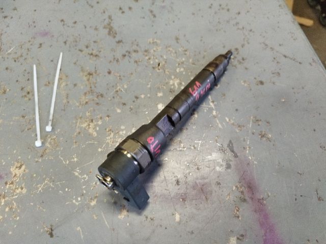 bontott MERCEDES-BENZ VITO Porlasztó (1 db)