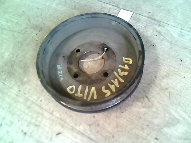 bontott MERCEDES-BENZ VITO Vízpumpa Szíjtárcsa