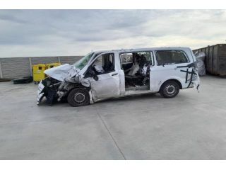 bontott MERCEDES-BENZ VITO Jobb első Csonkállvány