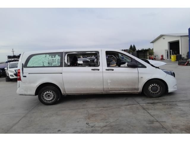 bontott MERCEDES-BENZ VITO Jobb első Csonkállvány