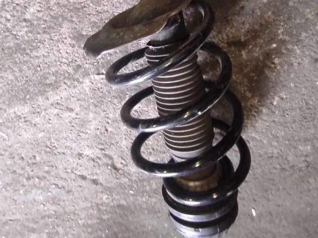 bontott MERCEDES-BENZ VITO Bal első Gólyaláb (Lengécsillapító, Rugó)