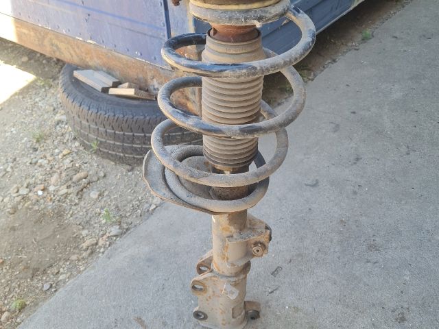 bontott MERCEDES-BENZ VITO Bal első Gólyaláb (Lengécsillapító, Rugó)