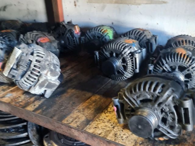 bontott MERCEDES-BENZ VITO Generátor