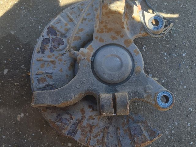 bontott MERCEDES-BENZ VITO Jobb első Csonkállvány Kerékaggyal