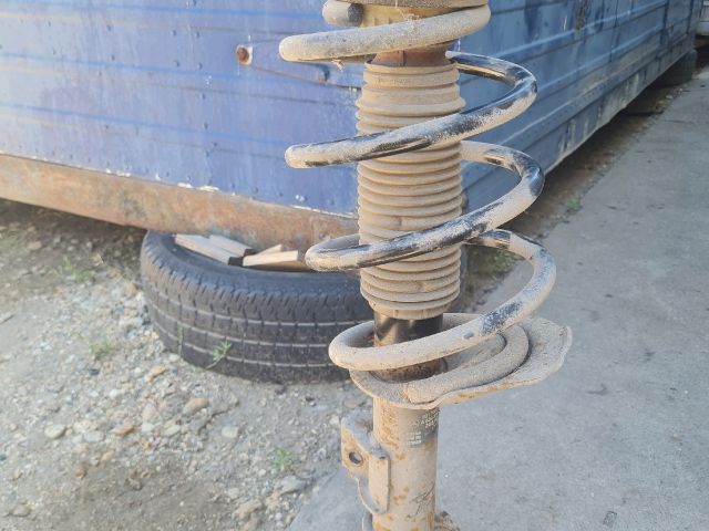 bontott MERCEDES-BENZ VITO Jobb első Gólyaláb (Lengécsillapító, Rugó)