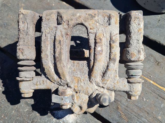 bontott MERCEDES-BENZ VITO Jobb hátsó Féknyereg Munkahengerrel