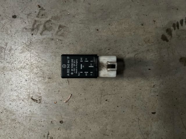 bontott MERCEDES-BENZ VITO Klíma Relé