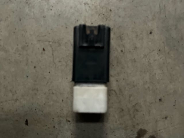 bontott MERCEDES-BENZ VITO Klíma Relé