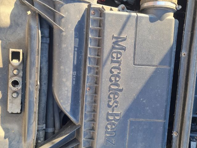 bontott MERCEDES-BENZ VITO Légszűrő Ház