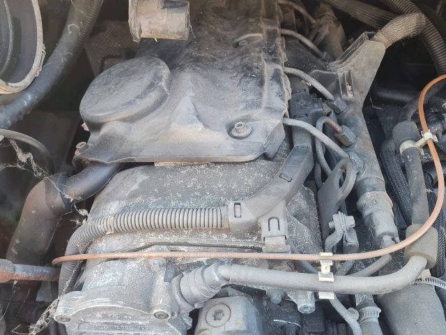 bontott MERCEDES-BENZ VITO Motor (Fűzött blokk hengerfejjel)