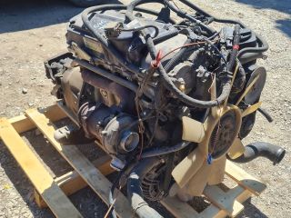 bontott MERCEDES-BENZ VITO Motor (Fűzött blokk hengerfejjel)
