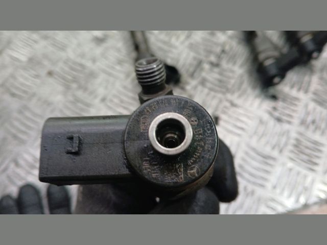 bontott MERCEDES-BENZ VITO Porlasztó (1 db)