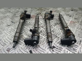 bontott MERCEDES-BENZ VITO Porlasztó (1 db)