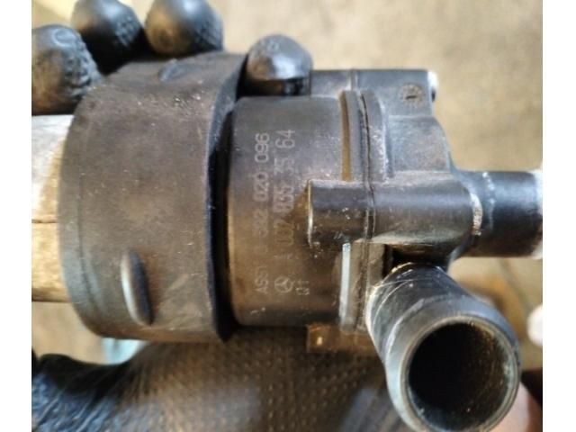 bontott MERCEDES-BENZ VITO Vízpumpa