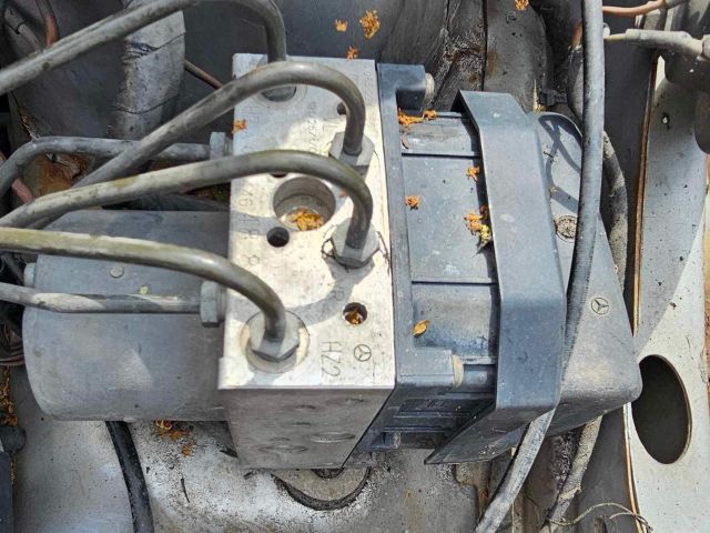 bontott MERCEDES-BENZ VITO ABS Kocka