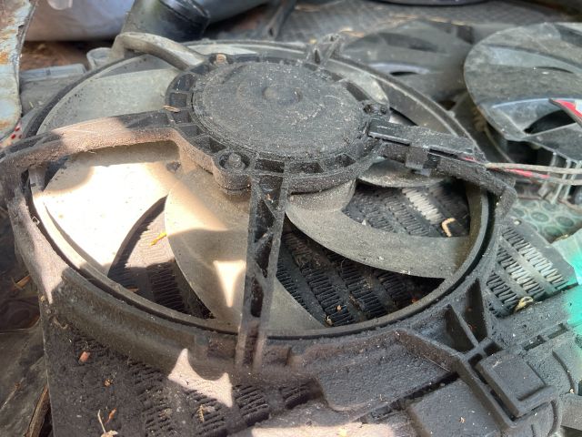 bontott MERCEDES-BENZ VITO Intercooler Hűtőventilátor