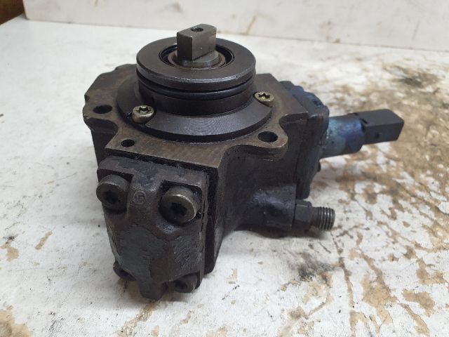 bontott MERCEDES-BENZ VITO Nagynyomású Szivattyú