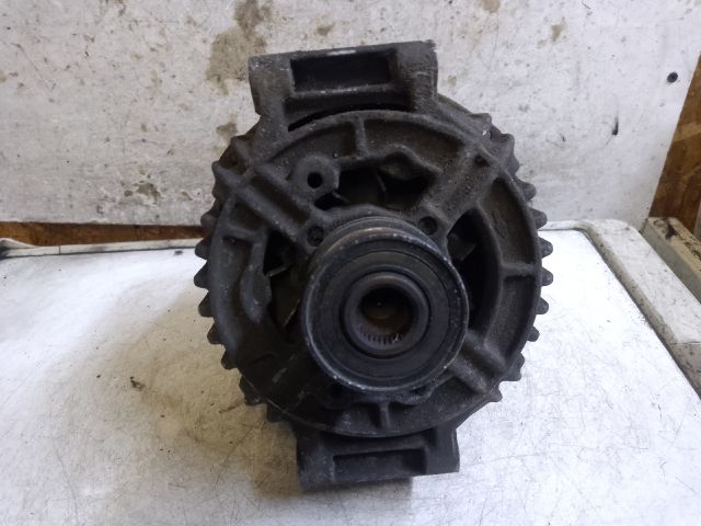 bontott MERCEDES-BENZ VITO Generátor