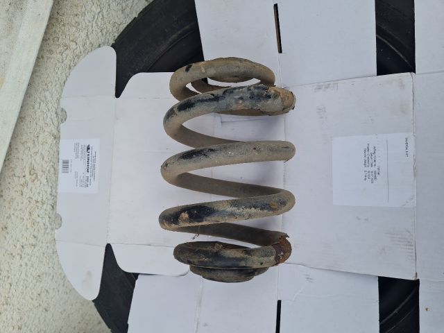 bontott MERCEDES-BENZ VITO Hátsó Rugó