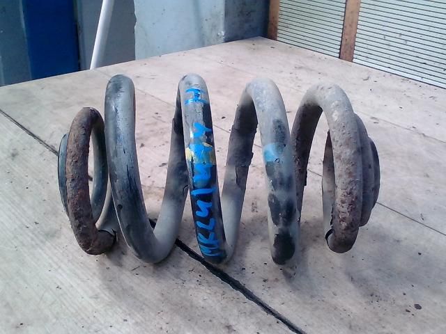 bontott MERCEDES-BENZ VITO Hátsó Rugó