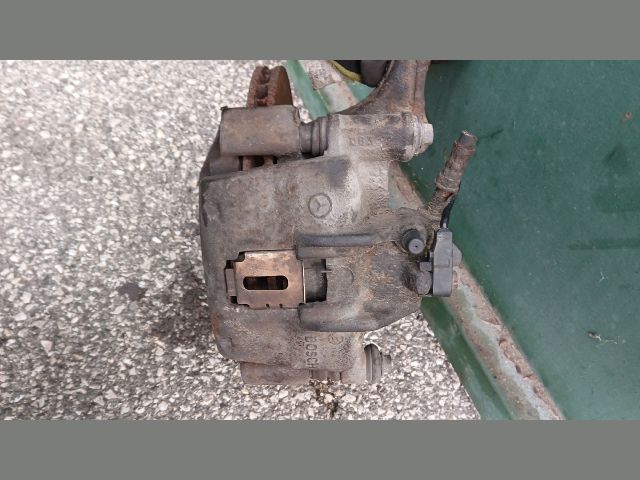 bontott MERCEDES-BENZ VITO Jobb első Csonkállvány Kerékaggyal