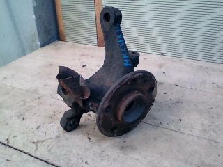 bontott MERCEDES-BENZ VITO Jobb első Csonkállvány Kerékaggyal