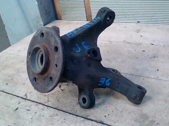 bontott MERCEDES-BENZ VITO Jobb első Csonkállvány Kerékaggyal