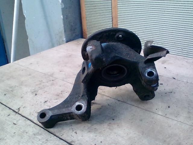 bontott MERCEDES-BENZ VITO Jobb első Csonkállvány Kerékaggyal