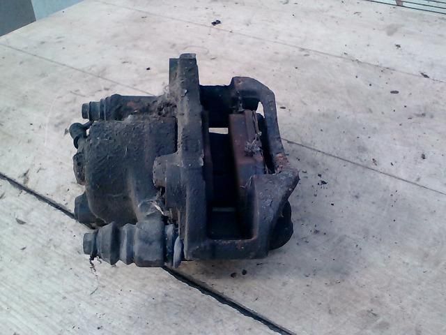 bontott MERCEDES-BENZ VITO Jobb első Féknyereg Munkahengerrel