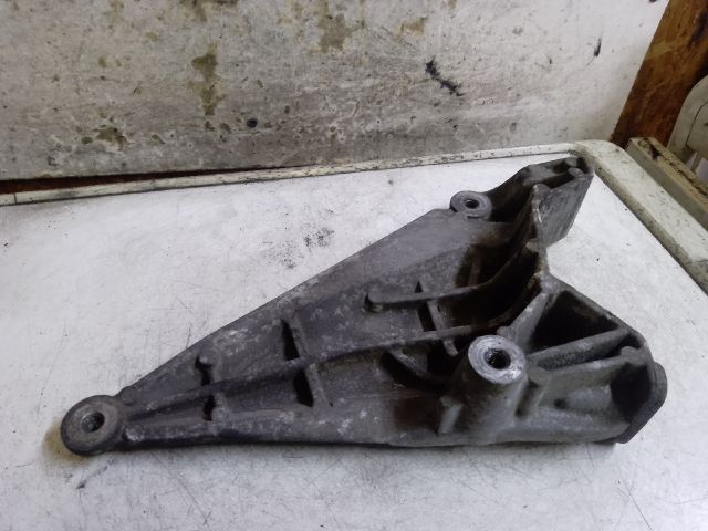 bontott MERCEDES-BENZ VITO Motor Tartó Bak (Fém)