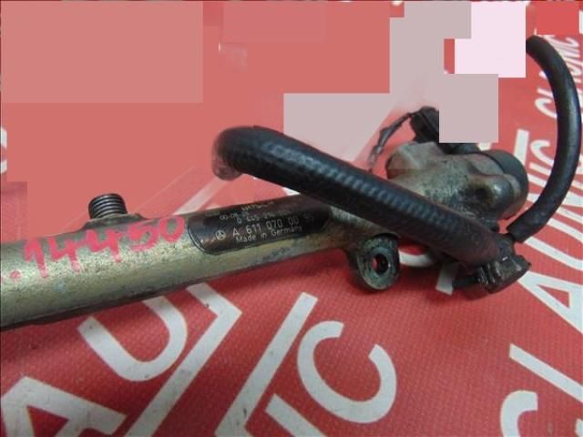 bontott MERCEDES-BENZ VITO Porlasztó Sor / Híd