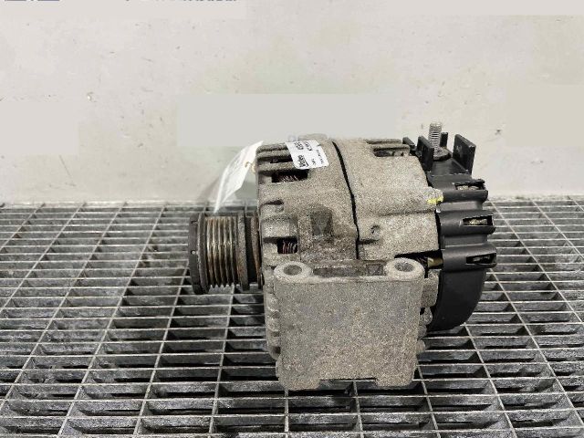 bontott MERCEDES-BENZ VITO Generátor