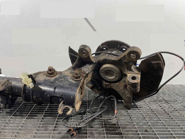 bontott MERCEDES-BENZ VITO Jobb első Csonkállvány