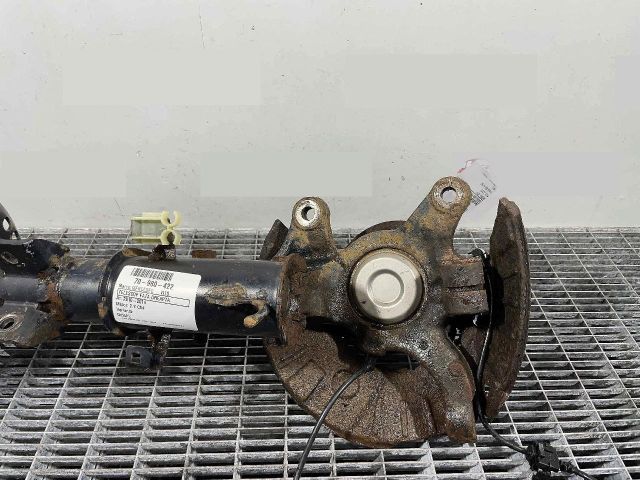 bontott MERCEDES-BENZ VITO Jobb első Csonkállvány