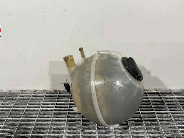 bontott MERCEDES-BENZ VITO Kiegyenlítő Tartály