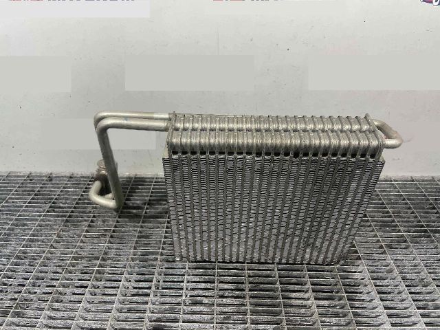 bontott MERCEDES-BENZ VITO Klímahűtő Radiátor