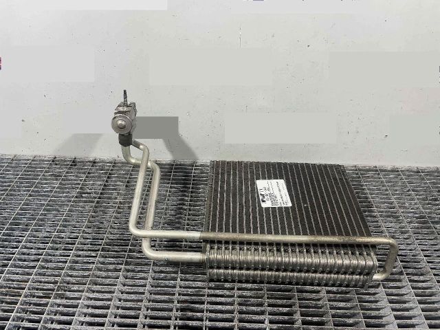 bontott MERCEDES-BENZ VITO Klímahűtő Radiátor