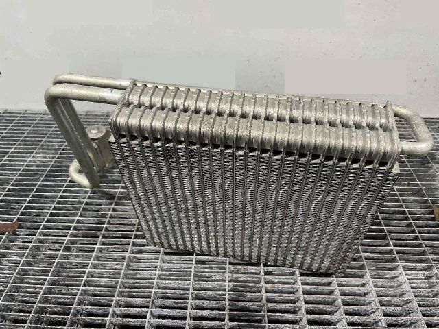 bontott MERCEDES-BENZ VITO Klímahűtő Radiátor