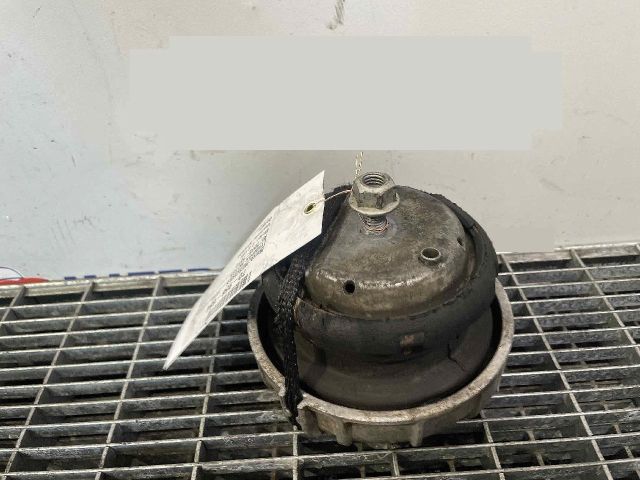 bontott MERCEDES-BENZ VITO Motor Tartó Bak (Pozíciófüggetlen)